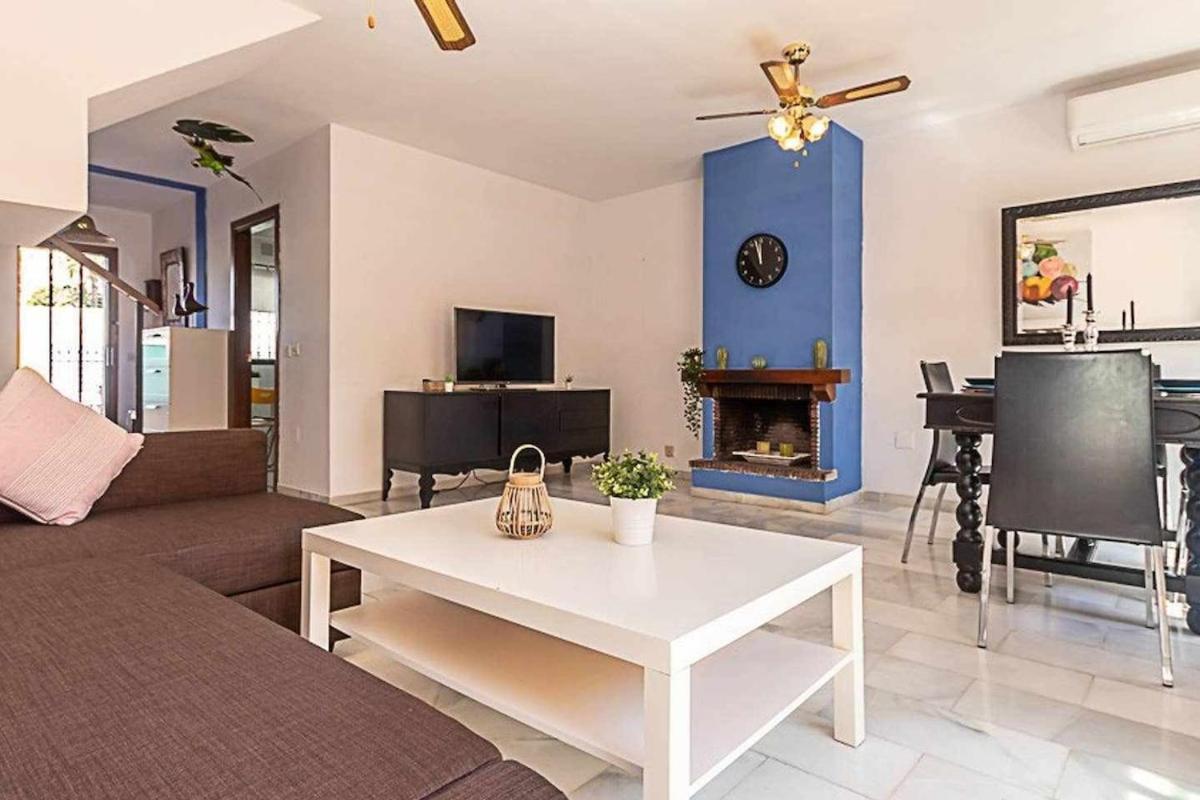 Сasa de vacaciones 797 Holiday - Adosado Para 6 A 1 Min De La Playa Carihuela